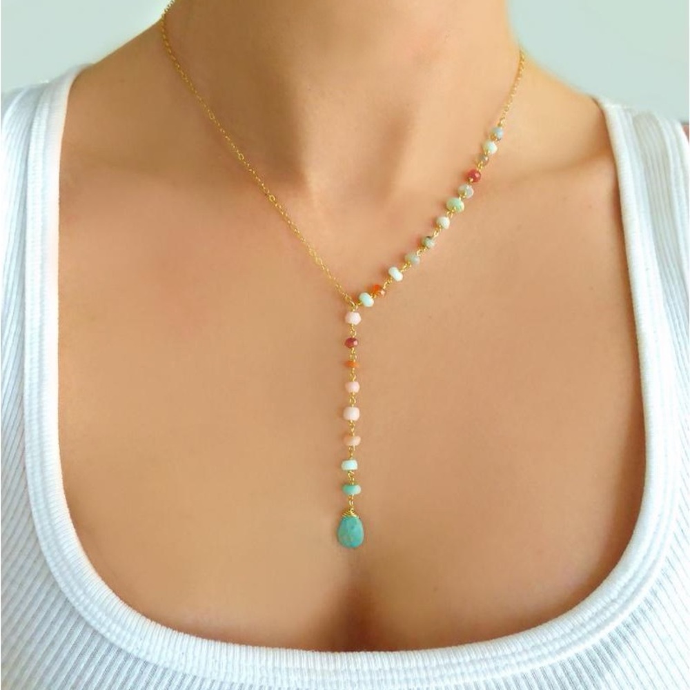 Chic Gold Necklace with Multicolor Beads